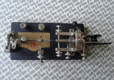 Martin Junior last model with Black wrinkel finished