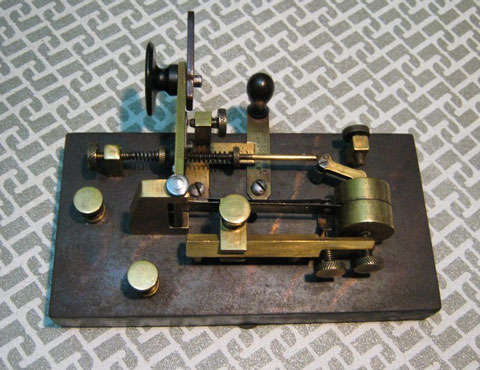 Mecograph #06 or n.3 round pendulum
