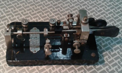 Double Lever early type