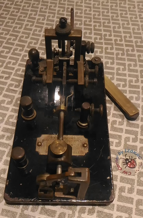 Martin Vibroplex thin base SN #3180 with extended arm open