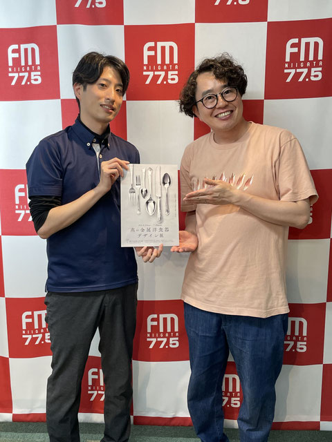 ポスターやチラシもお渡しさせていただきました!