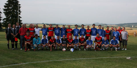 Kreisauswahl vs. Traditionself der Eintracht Frankfurt im Juni 2009