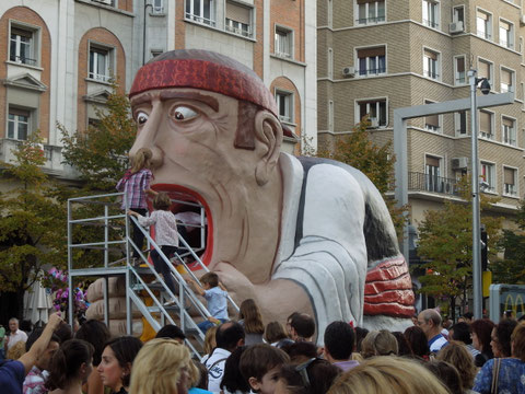 El tío Zambombo minutos después de su presentación el 7 de Octubre del 2012