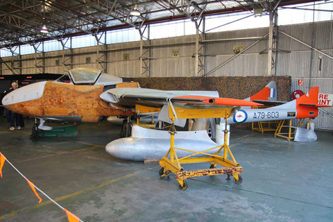 De Havilland Vampire Plywood