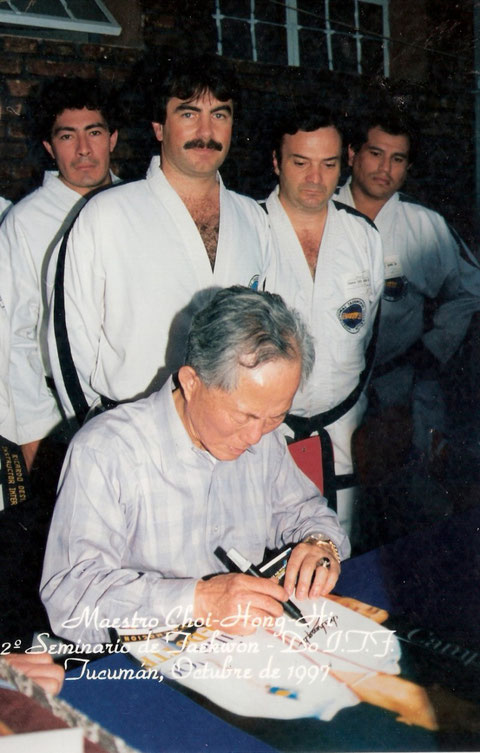 MAESTRO CHOI HONG HI - 2º SEMINARIO INTERNACIONAL DE TAEKWON-DO - DICTADO EN SAN MIGUEL DE TUCUMAN - ARGENTINA EN OCTUBRE DE 1997 -