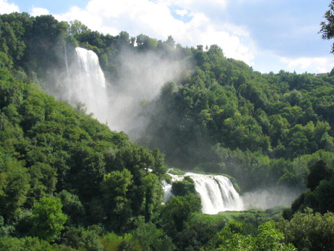 escursione alle marmore rafting alle marmore umbria sorprendimi umbria escursioni natura in umbria 