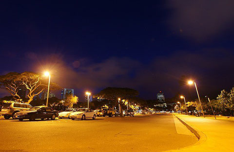 Parking at Magic Island, Ala Moana Park