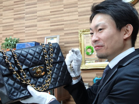 一流ブランドを見極めるプロへ。買取のスペシャリストを目指しませんか？