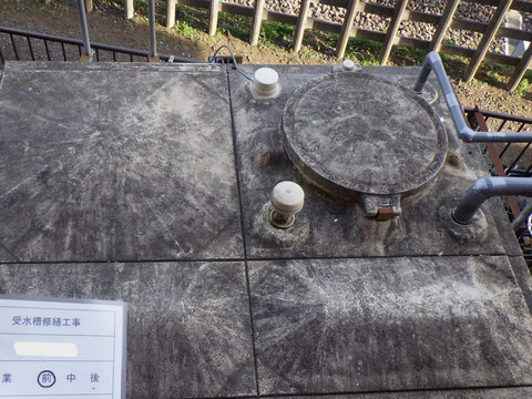 塗装する前でガサガサしている状態の受水槽