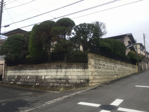 大谷石表面強化剤補修工事前