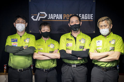 BEASTS。左から、内垣建一・川上善広・早瀬優治・青木亮二　©2021 JAPAN POOL LEAGUE