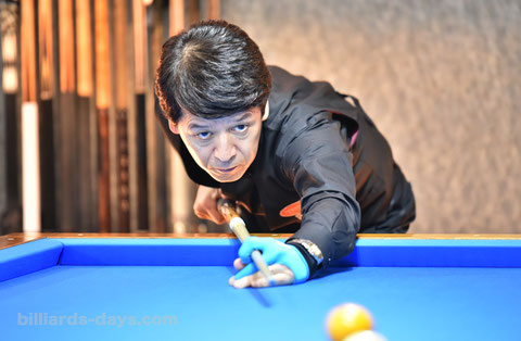 Tatsuo Arai won Pro 3-cushion Tournament in GLANZ, Tokyo