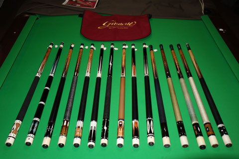 1972年までの第一世代、1989年以降の第二世代が集まったジナキュー