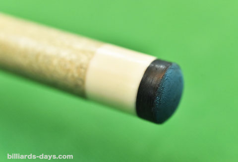 奥田プロはKeithAndy（キースアンディ）『M-Spec KL』シャフトにNISHIKIの『M』を付けている