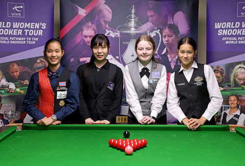 U21の入賞者。左2が谷みいな。 © 2022 World Women’s Snooker 