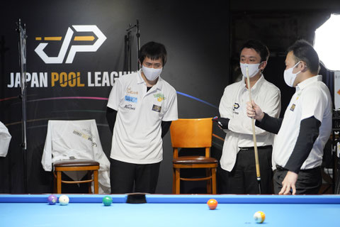 横浜HAPPY's、左から小川徳郎、浦岡隆志、丸岡良輔　©2021 JAPAN POOL LEAGUE