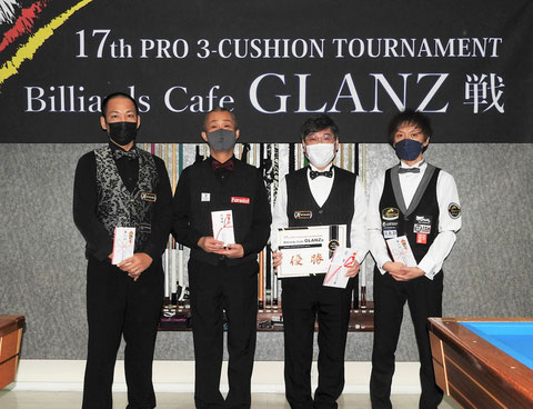 上位入賞者。優勝の森陽一郎は中央右　Photo:JPBF