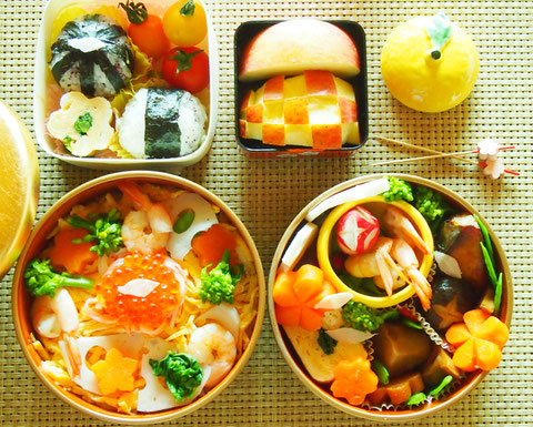 お花見らしい、華やかなおべんとさんの出来上がり^^ はやく食べたい♪