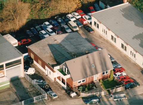 Gewerbehof Dusiplatz 9 in Hamburg-Bergedorf  +   KFZ-Handelsbetrieb seit 1988  +