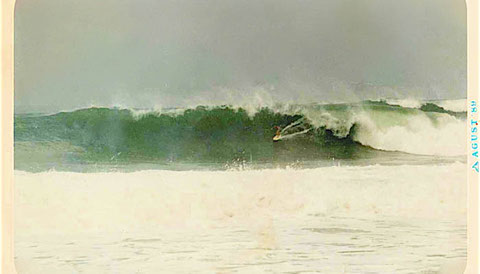 Gary at Indicators, West Java, 15ft, August 89... just about to cop a beating...