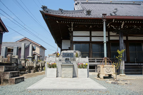 四日市大井手のお寺、浄蓮寺合同墓、納骨墓2