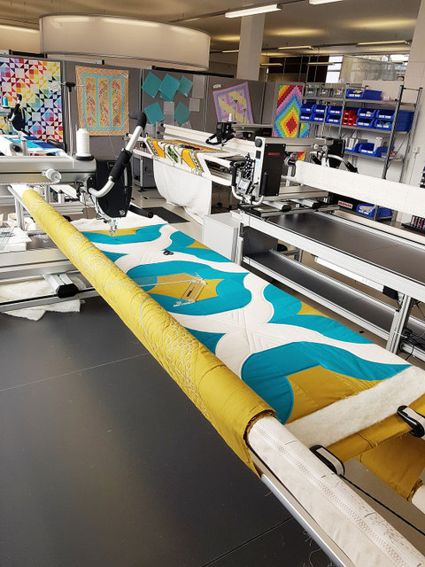 Longarm Quilting Machine Bernina Q24
