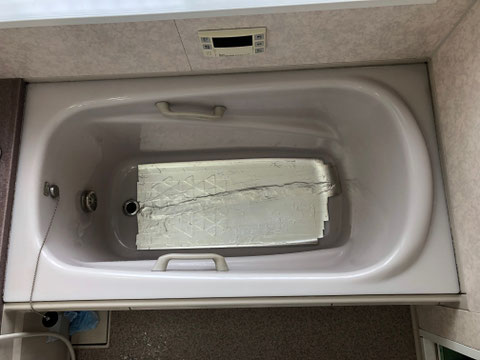 人工大理石浴槽割れ補修塗装
