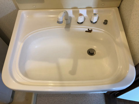 鋼板琺瑯洗面器修理、塗装