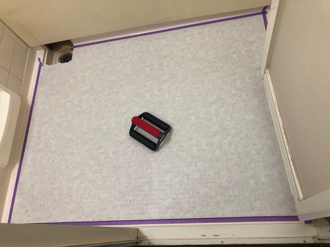 ユニットバス洗い場シート貼り