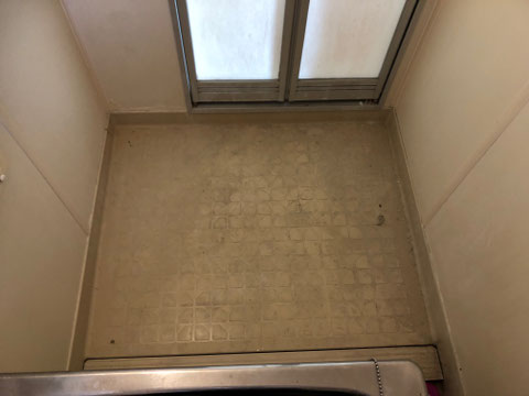 ユニットバス壁面錆修理