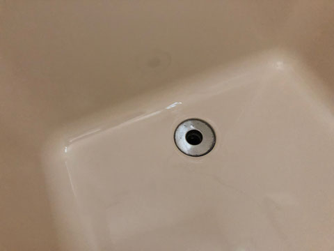 FRP浴槽ヘアークラック修理、塗装
