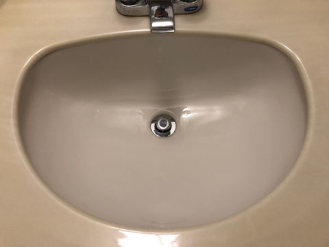 陶器洗面器割れ補修塗装