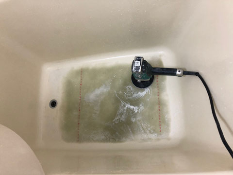 FRP浴槽割れ修理、塗装