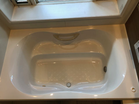 FRP浴槽欠け修理、塗装