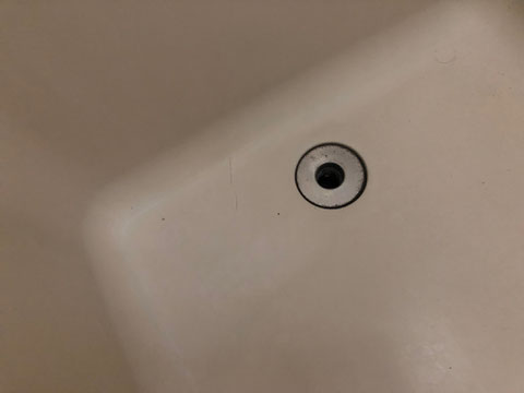 FRP浴槽ヘアークラック修理、塗装