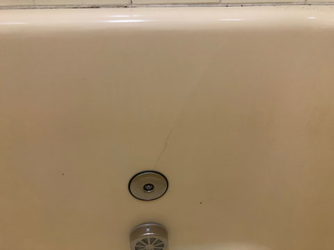人工大理石浴槽割れ補修塗装