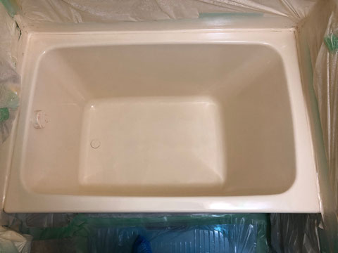 FRP浴槽割れ修理、塗装