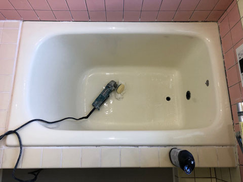 鋳物琺瑯浴槽塗り替え