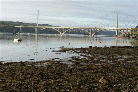 Photographie de P. Parot, au petit matin. Le Pont de l'Ironise et le Pont Albert Louppe