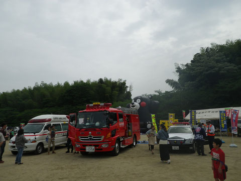 パトカー・消防車・救急車が集結。　熊本長嶺