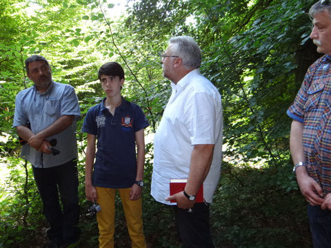 Jean Michel, son fils Nicolas, le maire Hary Schneider