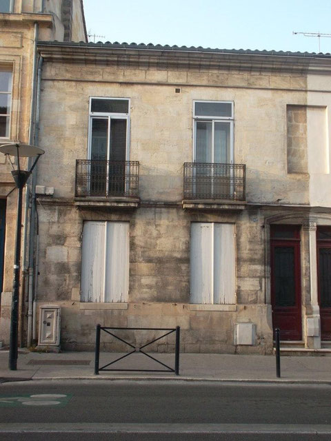 l'immeuble du 122 cours de la Marne où habitaient ses parents en 1945