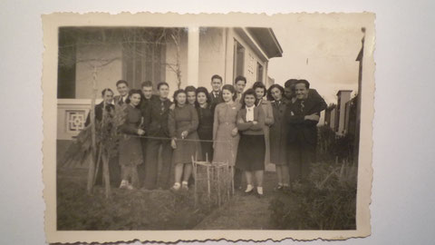 Guy Bourreau ( dernier à droite )à El  Arba villa les Glycines au Maroc  en 1942