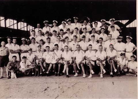 Bamako janvier-avril 1943 Joumas dans 2ème escadrille du GB I/63 1er rang assis 1er à droite