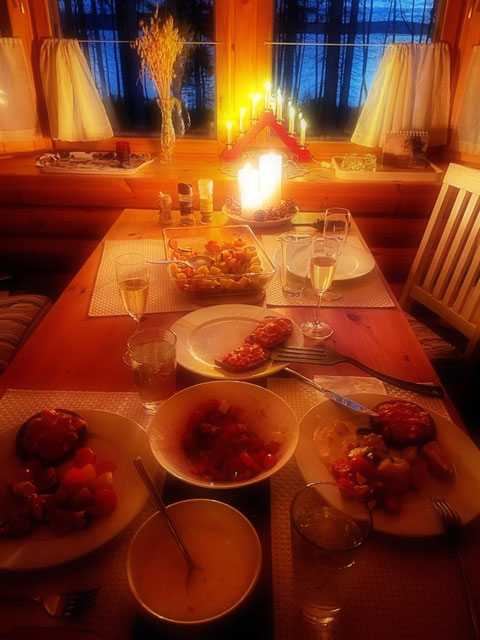 Candle-Light-Dinner Blockhaus Finnland