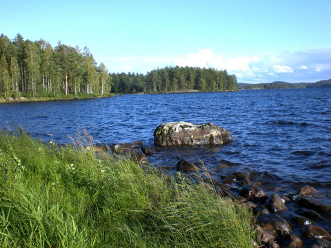 Blick in die Bucht von der Badestelle vor dem Haus gesehen.