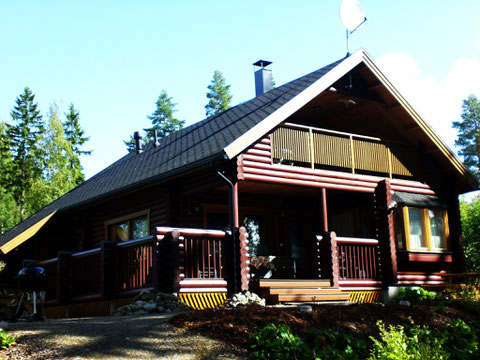 smsfi. de ODER ferienhaus-am-see-finnland.de Sunny Mökki Sysmä. Ferienhaus direkt am See in Süd-Finnland. Eigenes Boot. Sauna im Haus. Ganzjährig mit dem Pkw erreichbar.