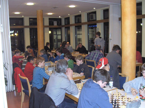 Volles Haus beim Heimkampf der 3., 4. und 5. Mannschaft