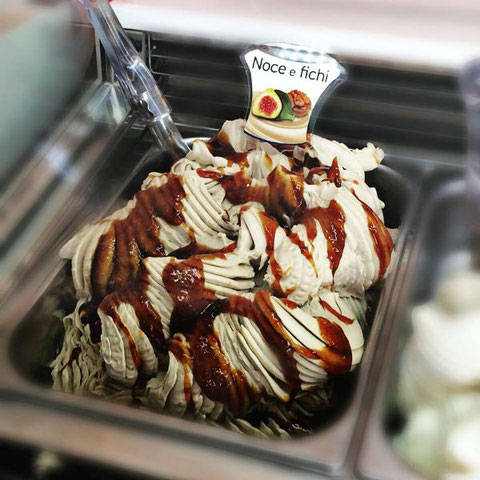 Gelato noce e fichi (Gelateria Mont Blanc Alghero)