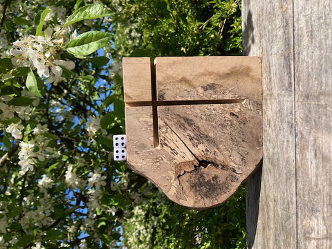 44: 18,5x20 cm                  350,-